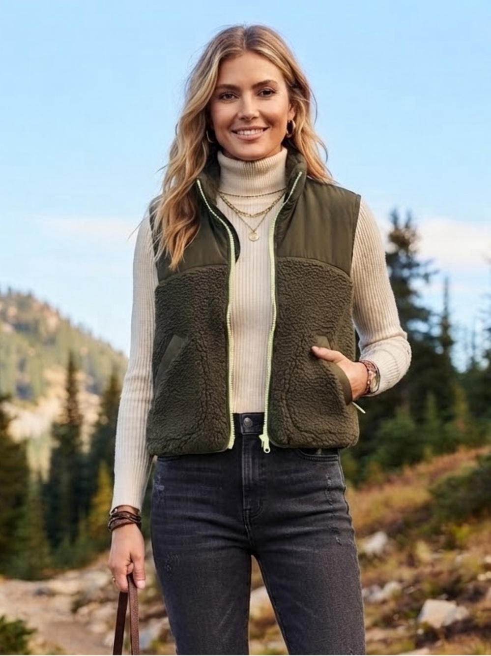 Old Navy Cropped Olive Green Sherpa Vest with Quilted Yoke and Zip Trim